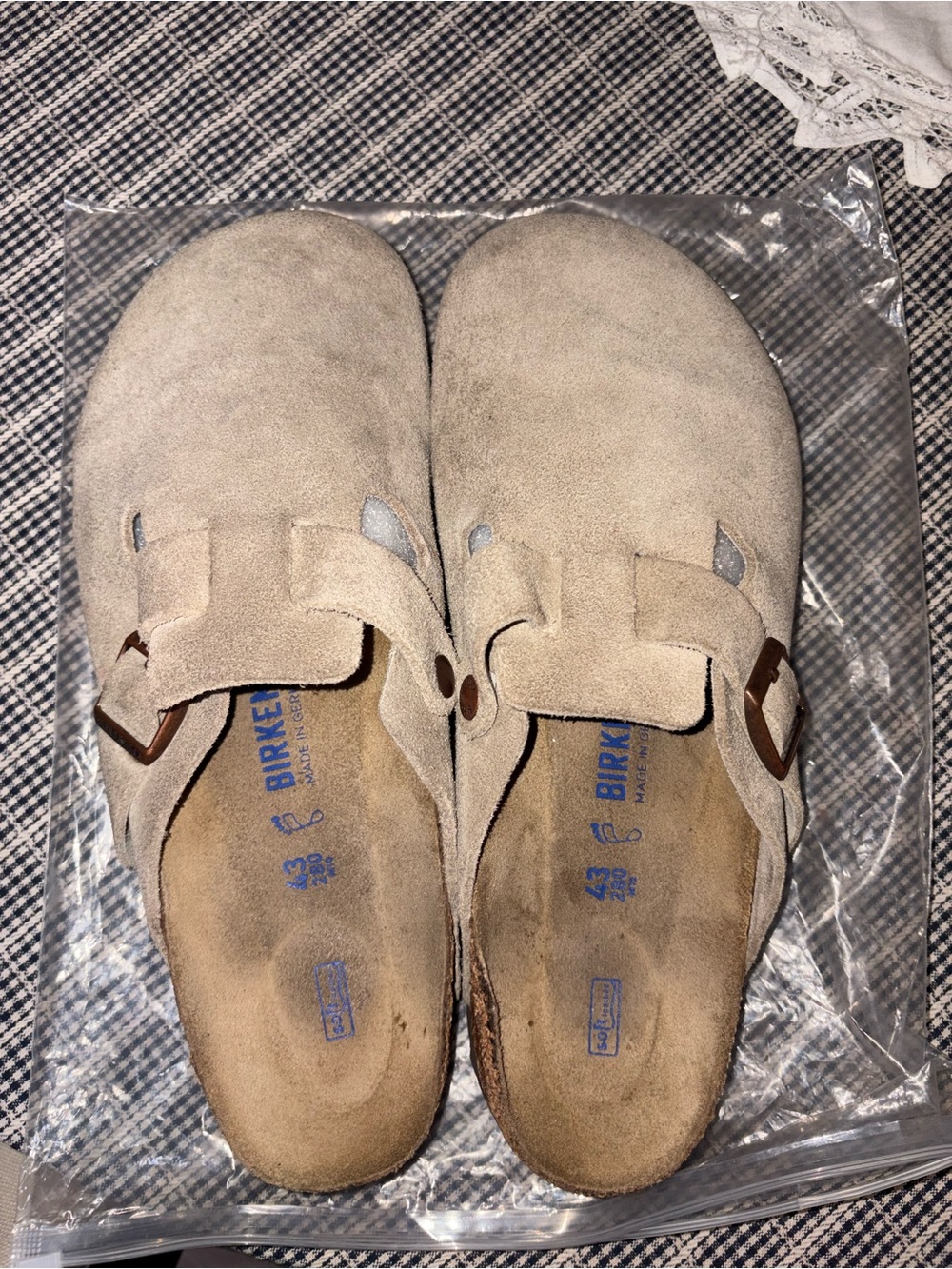 Birkenstock Men’s Suede Clogs in Light Beige